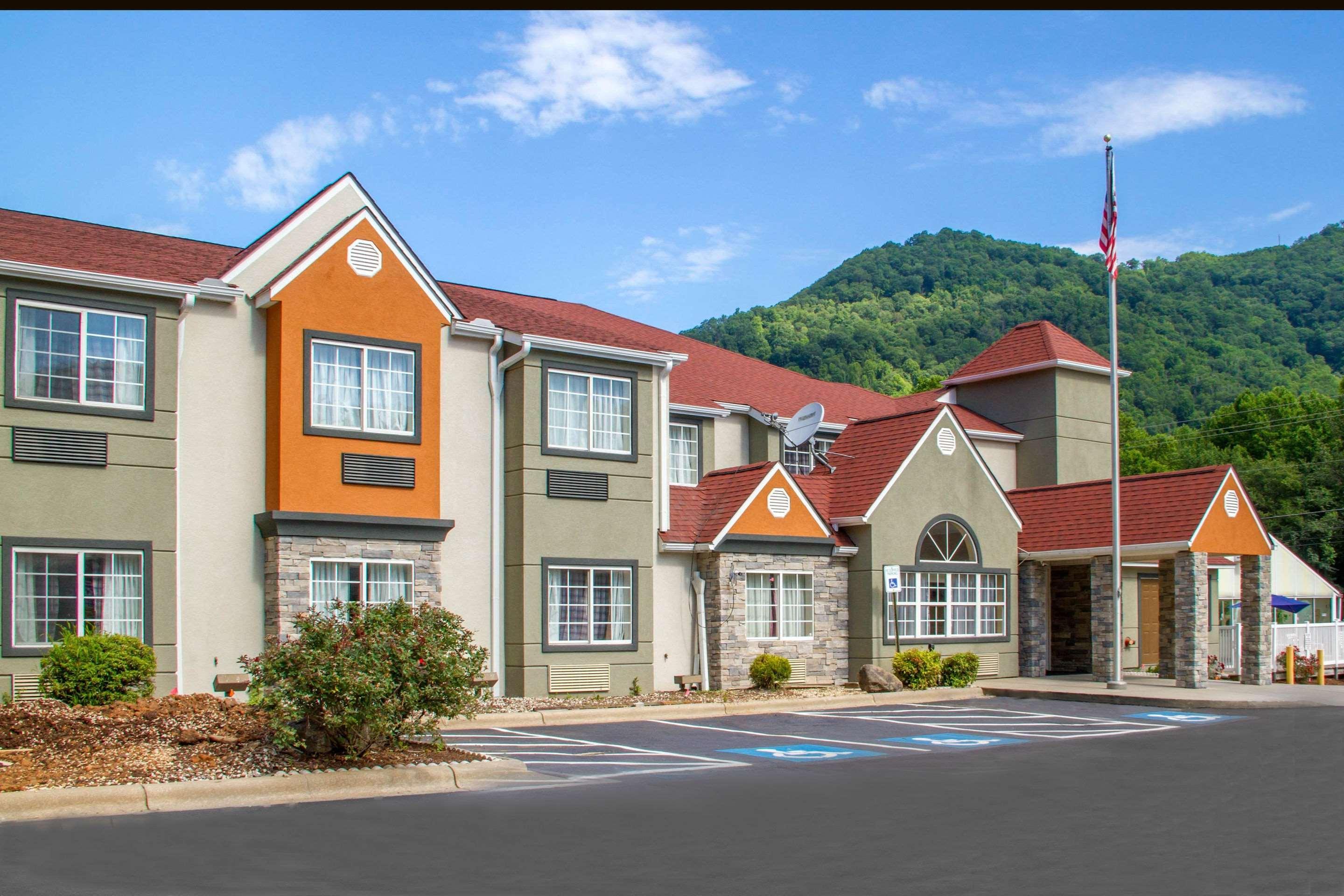 Quality Inn & Suites Maggie Valley - Cherokee Area Eksteriør billede